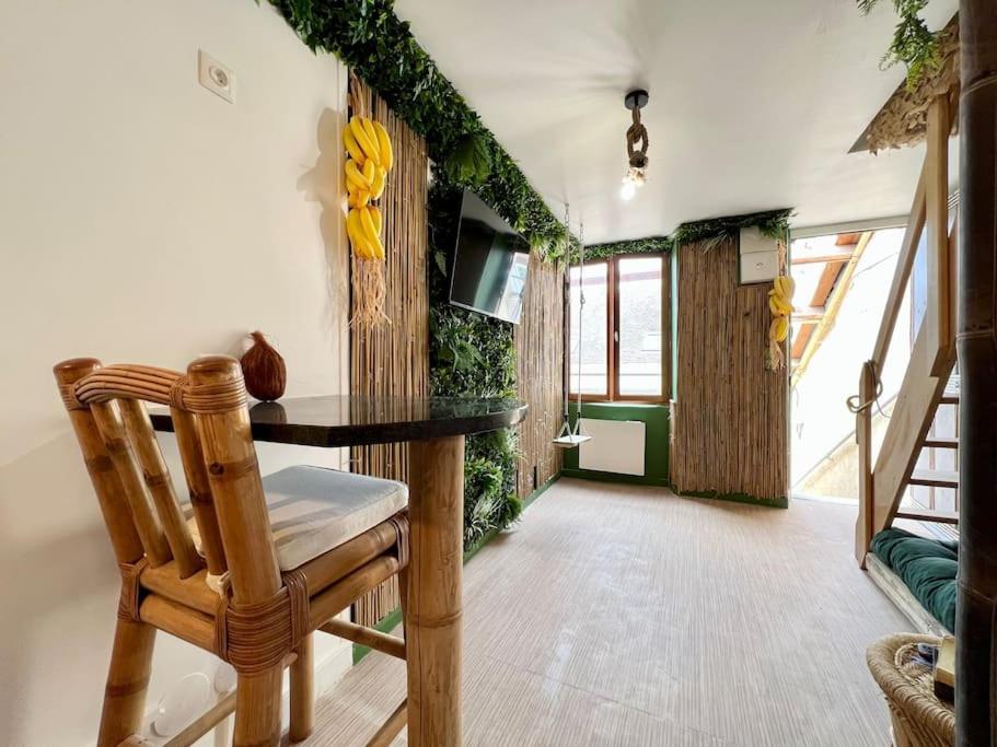 Nuit Dans La Jungle - Love Room Souppes-sur-Loing Extérieur photo