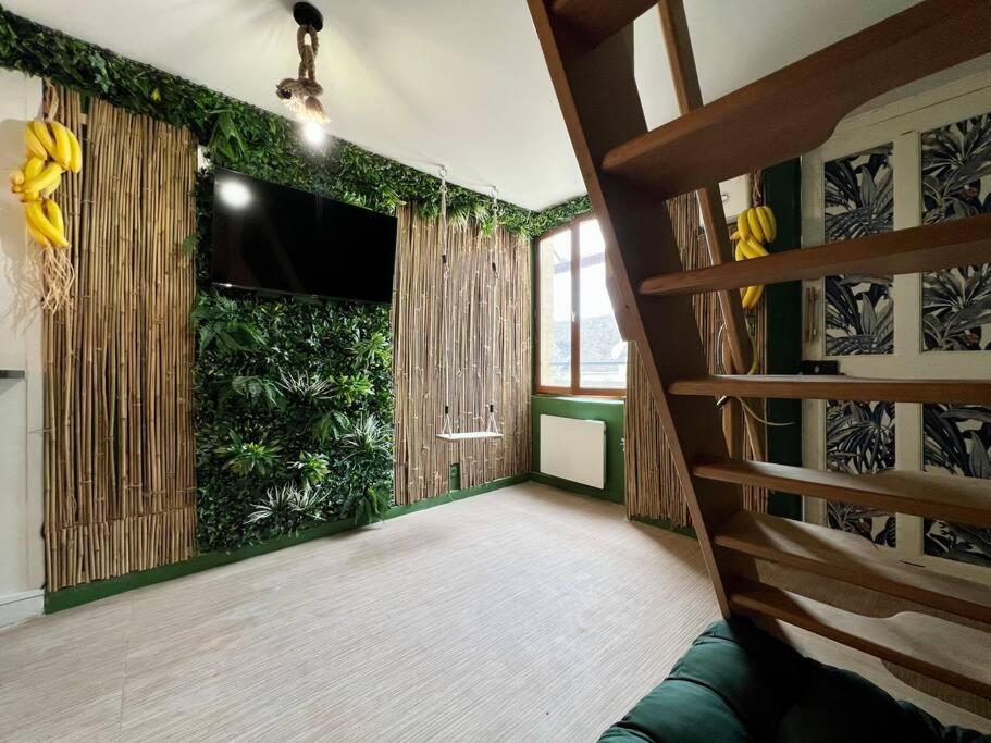Nuit Dans La Jungle - Love Room Souppes-sur-Loing Extérieur photo